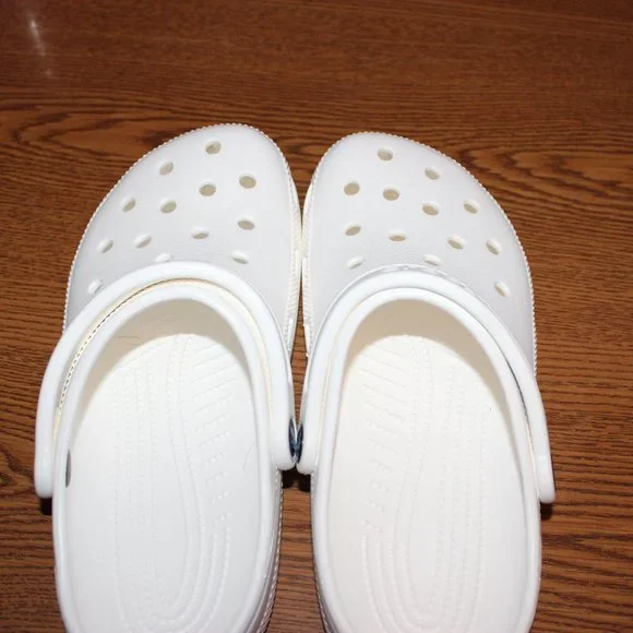 CROCS | Shoes | Crocs Classic Clog White Mens 7womens 9  display picture 1